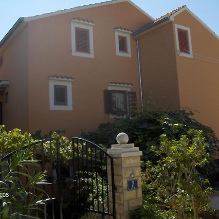 Apartments Beba Mali Lošinj Esterno foto